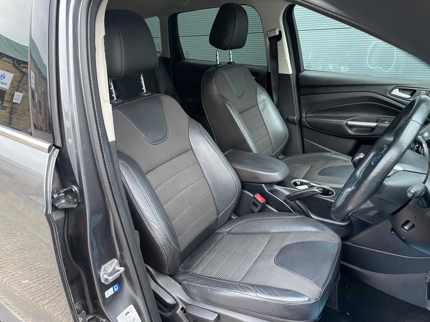 Used Ford Kuga 2015 for sale - 77082040: Photo 13