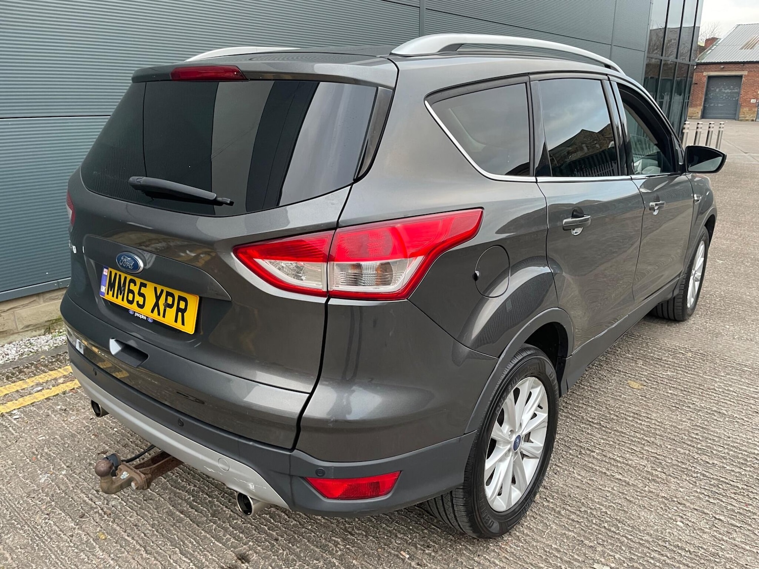 Used Ford Kuga 2015 for sale - 77082040: Photo 3