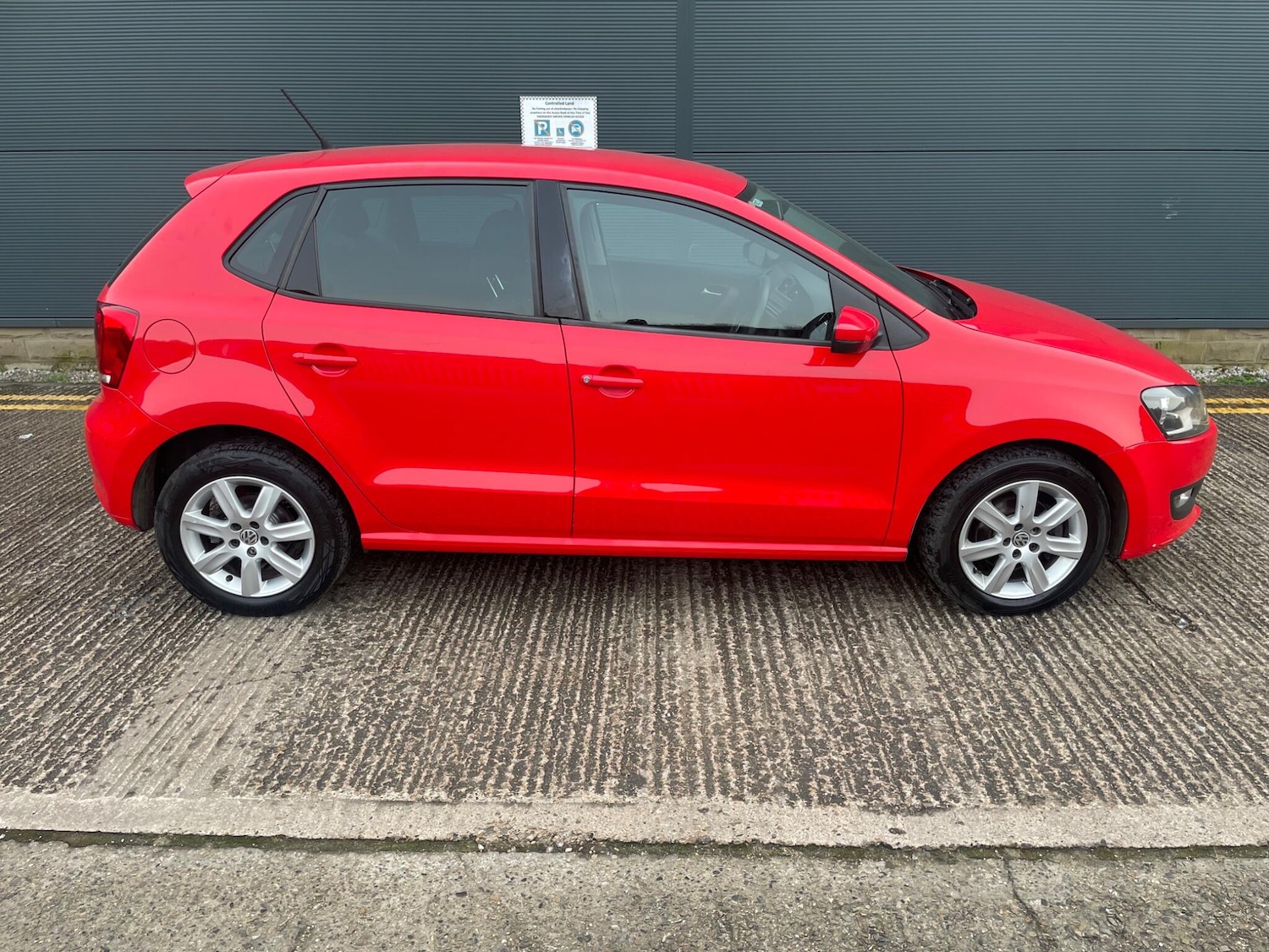 Used Volkswagen Polo 2014 for sale - 77559244: Photo 9