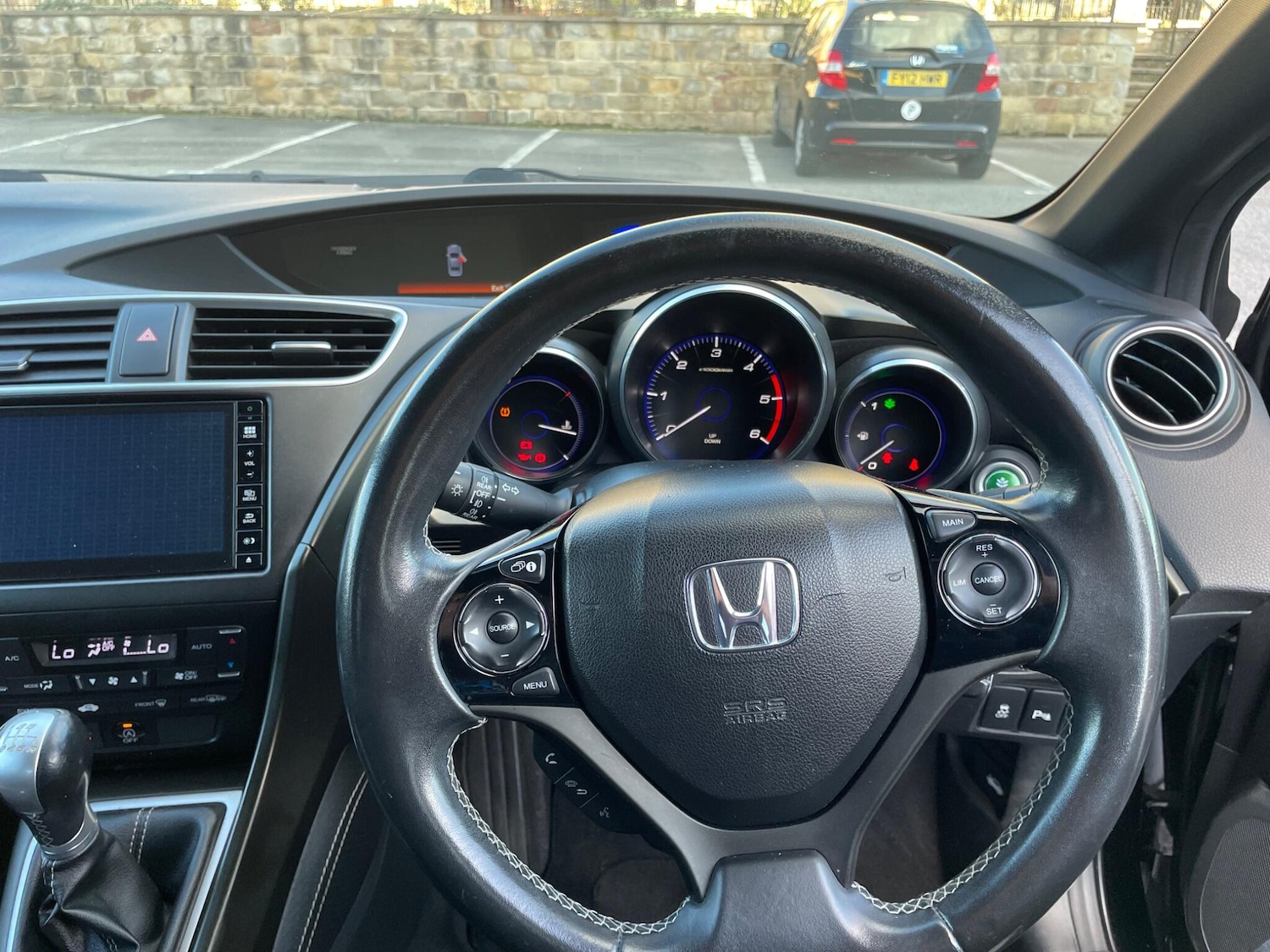 Used Honda Civic 2015 for sale - 76728769: Photo 17