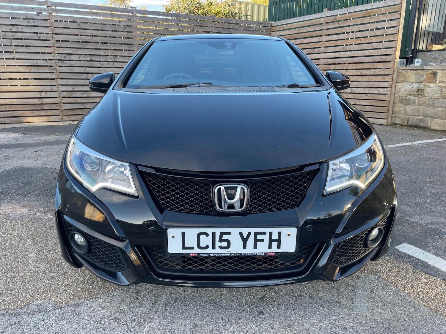 Used Honda Civic 2015 for sale - 76728769: Photo 2