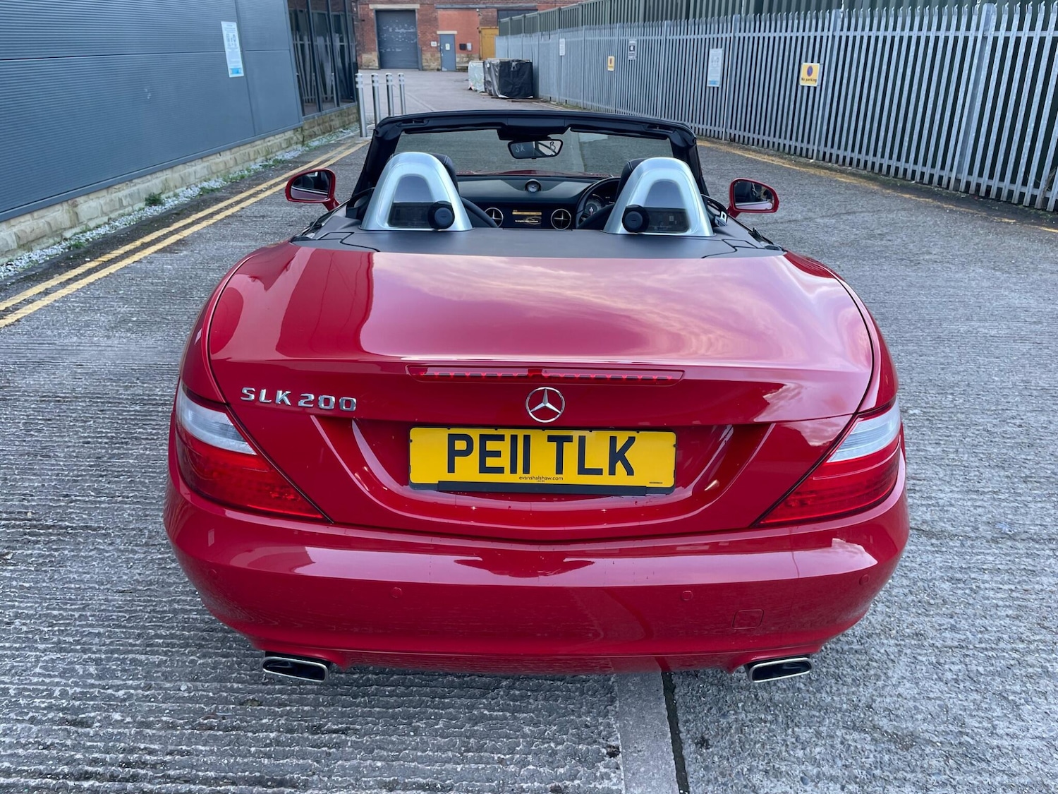 Used Mercedes-Benz SLK 2011 for sale - 77315460: Photo 10