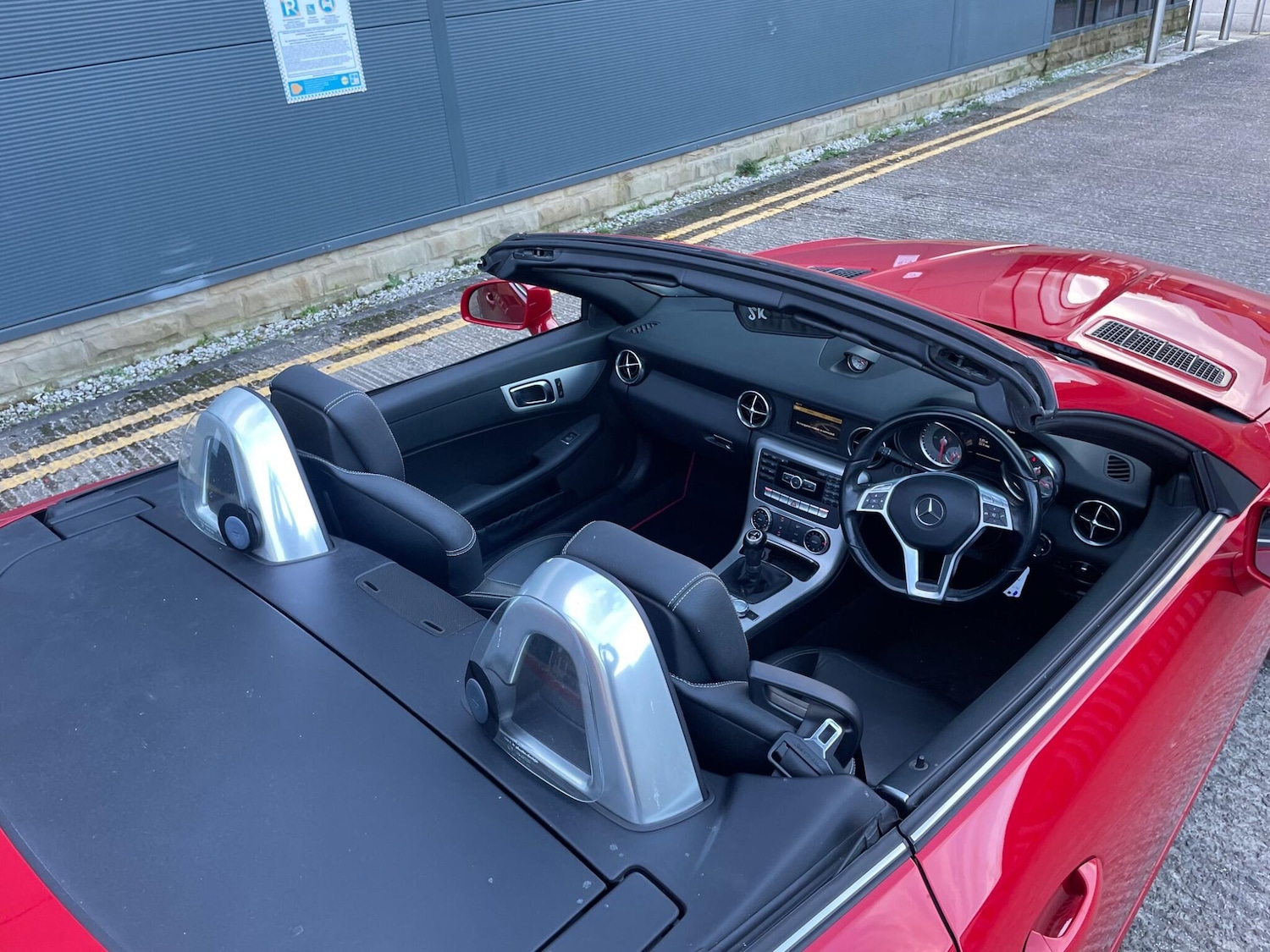 Used Mercedes-Benz SLK 2011 for sale - 77315460: Photo 26