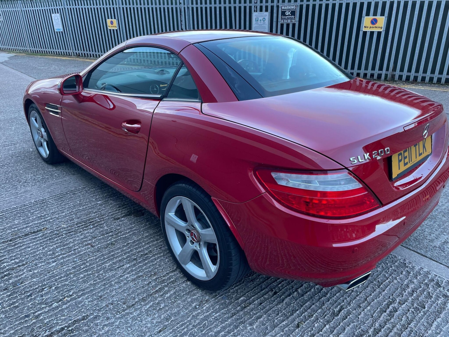 Used Mercedes-Benz SLK 2011 for sale - 77315460: Photo 6