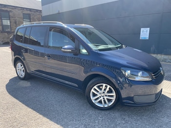 Used Volkswagen Touran 2013 for sale - 78377129: Photo