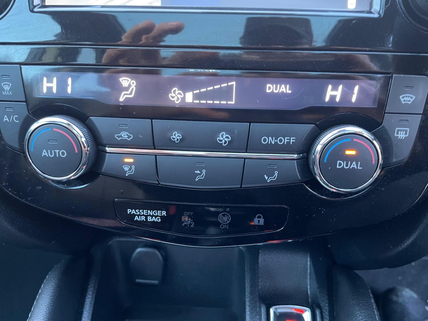 Used Nissan Qashqai 2015 for sale - 76865872: Photo 25