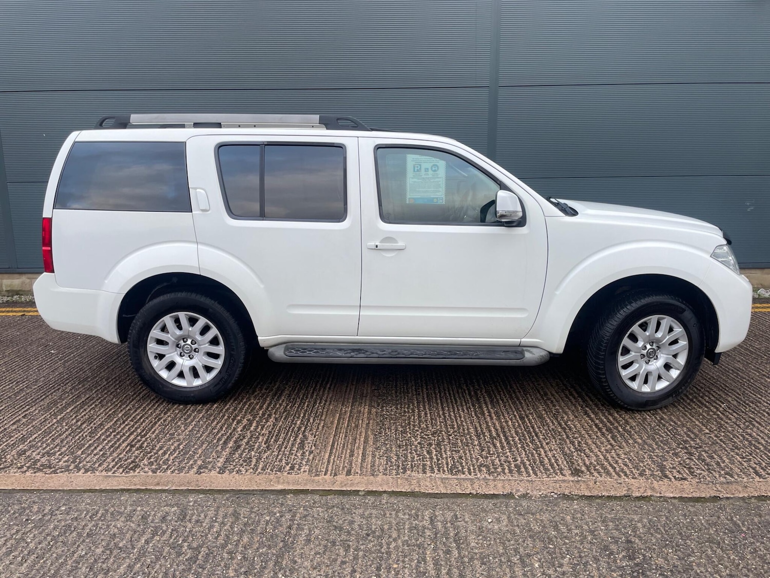 Used Nissan Pathfinder 2013 for sale - 77237679: Photo 11