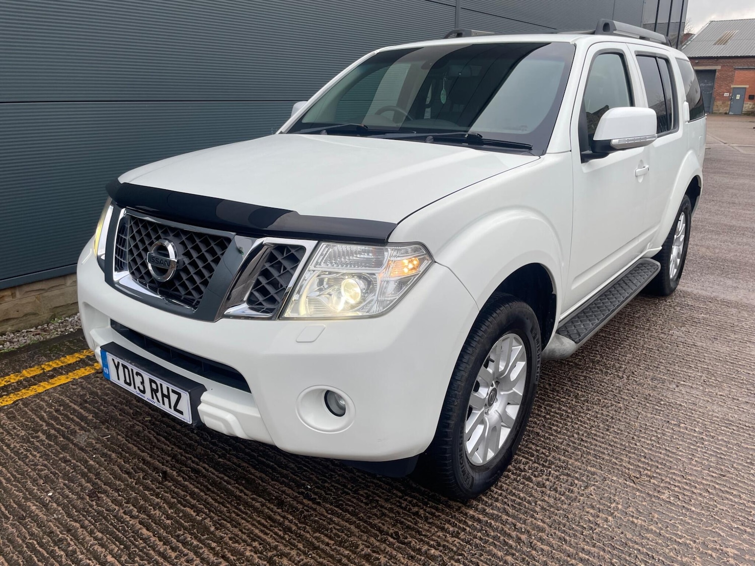 Used Nissan Pathfinder 2013 for sale - 77237679: Photo 6