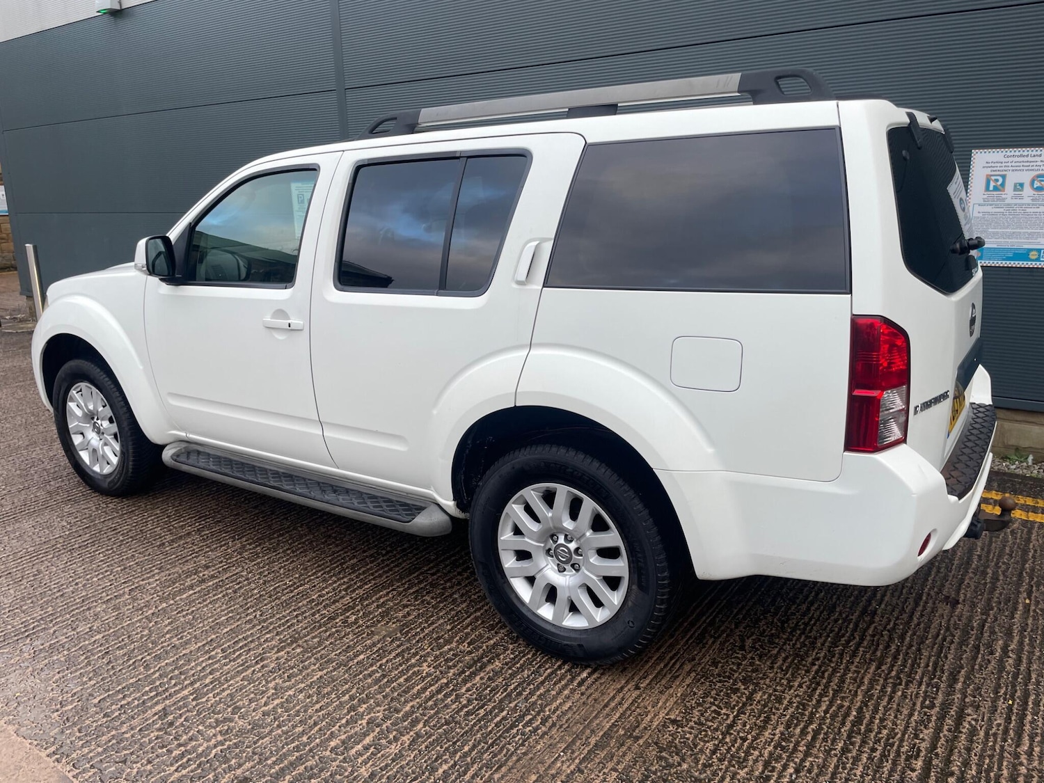 Used Nissan Pathfinder 2013 for sale - 77237679: Photo 7