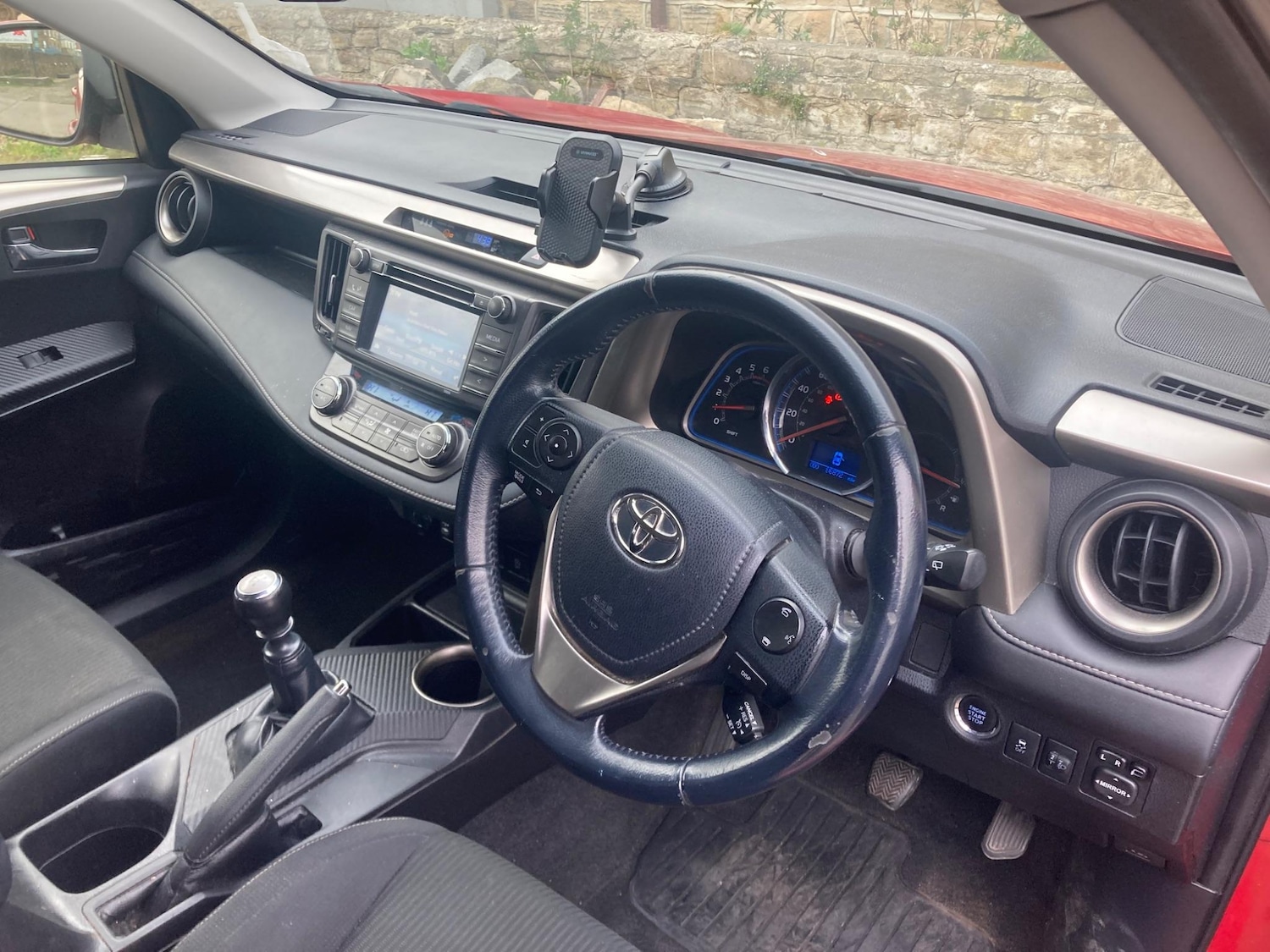 Used Toyota RAV4 2014 for sale - 76731136: Photo 11