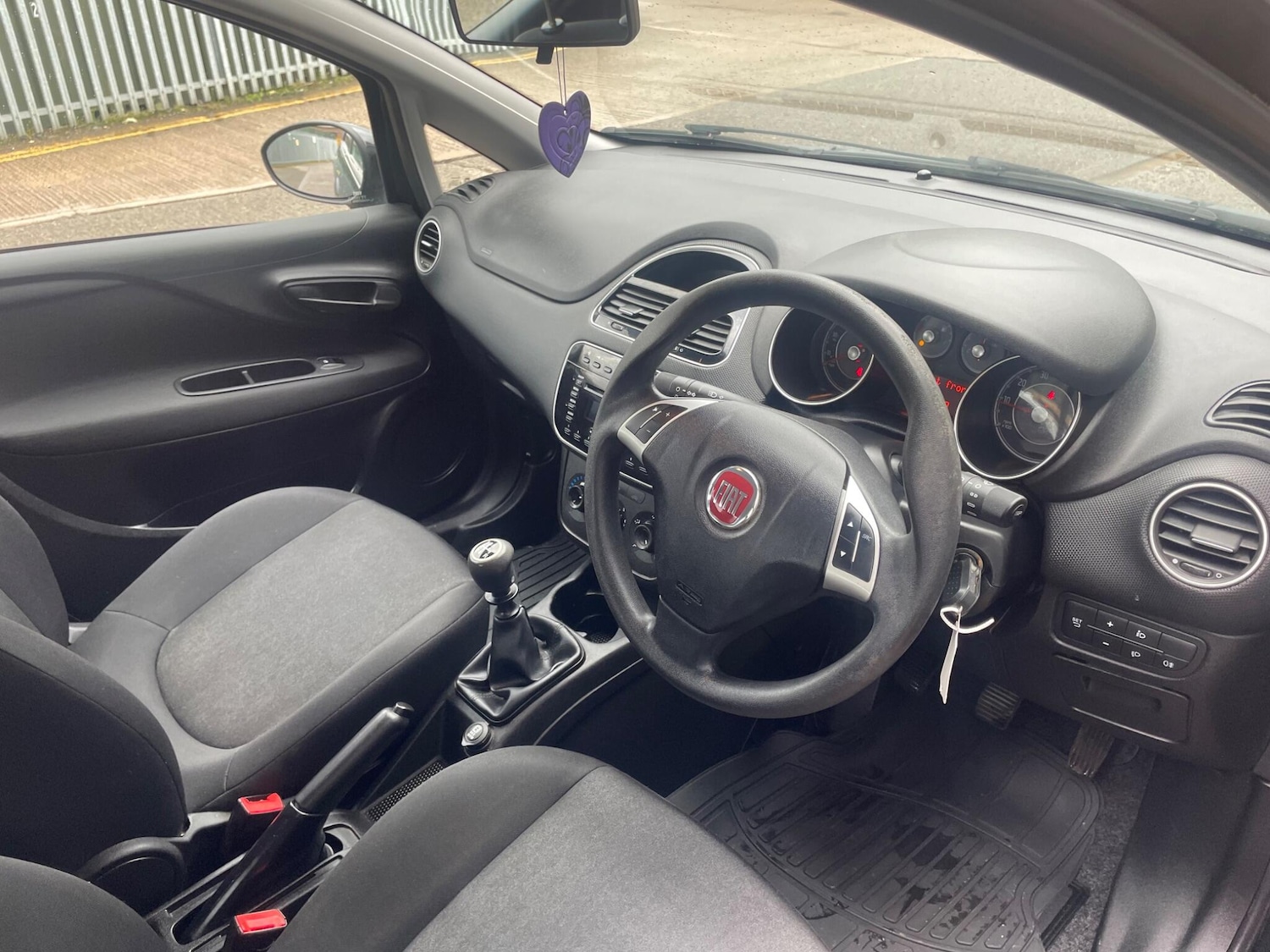 Used Fiat Punto 2016 for sale - 78072307: Photo 11