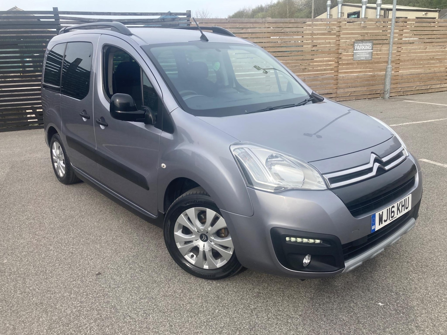 Used Citroen Berlingo Multispace 2016 for sale - 76731137: Photo 1