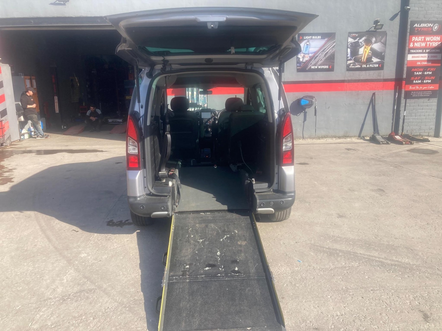 Used Citroen Berlingo Multispace 2016 for sale - 76731137: Photo 2