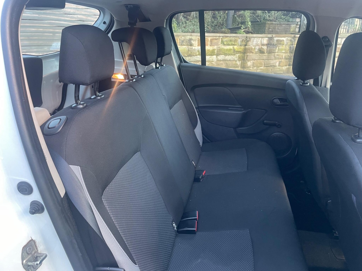 Used Dacia Sandero 2015 for sale - 77586001: Photo 12