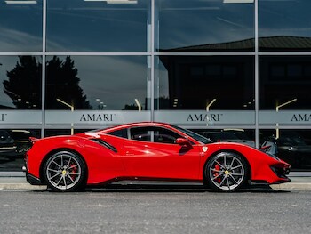 Used Ferrari 488 Pista 2018 for sale - 76282614: Photo