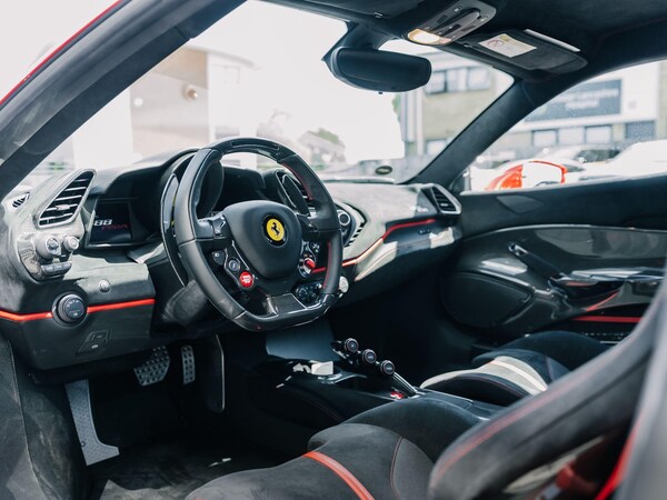 Used Ferrari 488 Pista for sale - 76282614: Photo 36