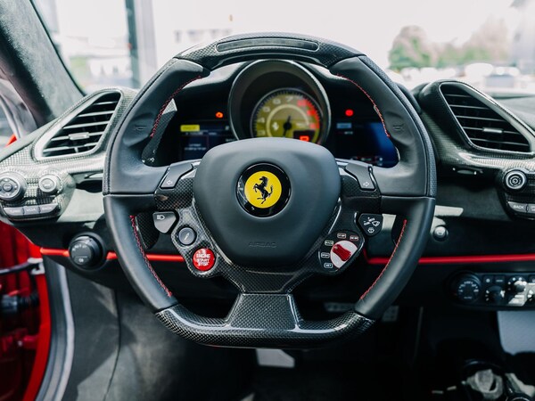 Used Ferrari 488 Pista for sale - 76282614: Photo 37