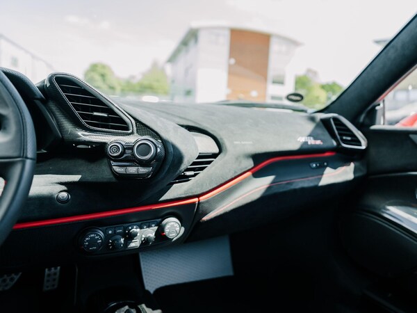 Used Ferrari 488 Pista for sale - 76282614: Photo 39