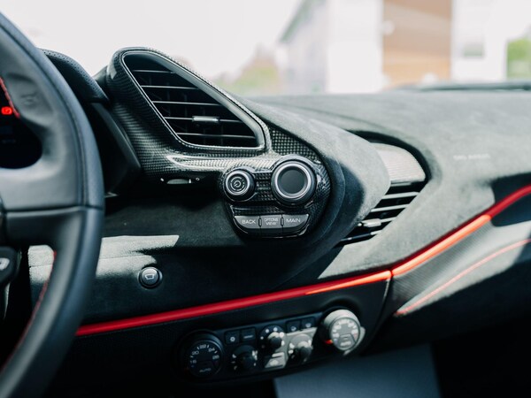 Used Ferrari 488 Pista for sale - 76282614: Photo 40