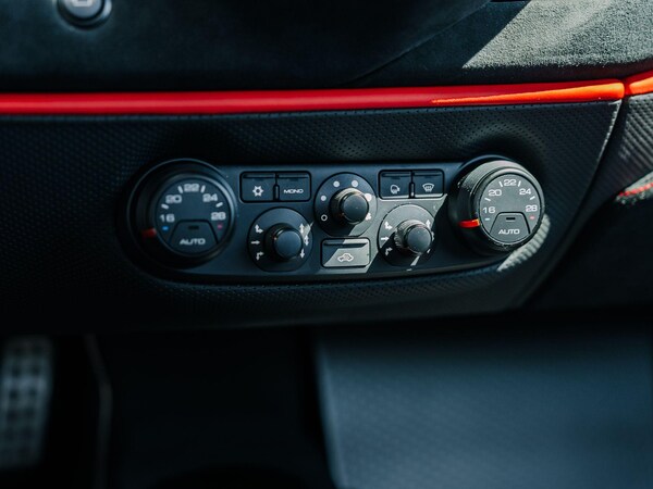 Used Ferrari 488 Pista for sale - 76282614: Photo 41