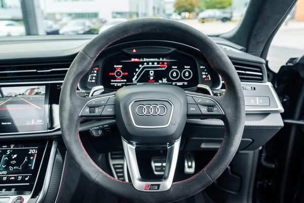 Used Audi RS Q8 2023 for sale - 76284386: Photo 32