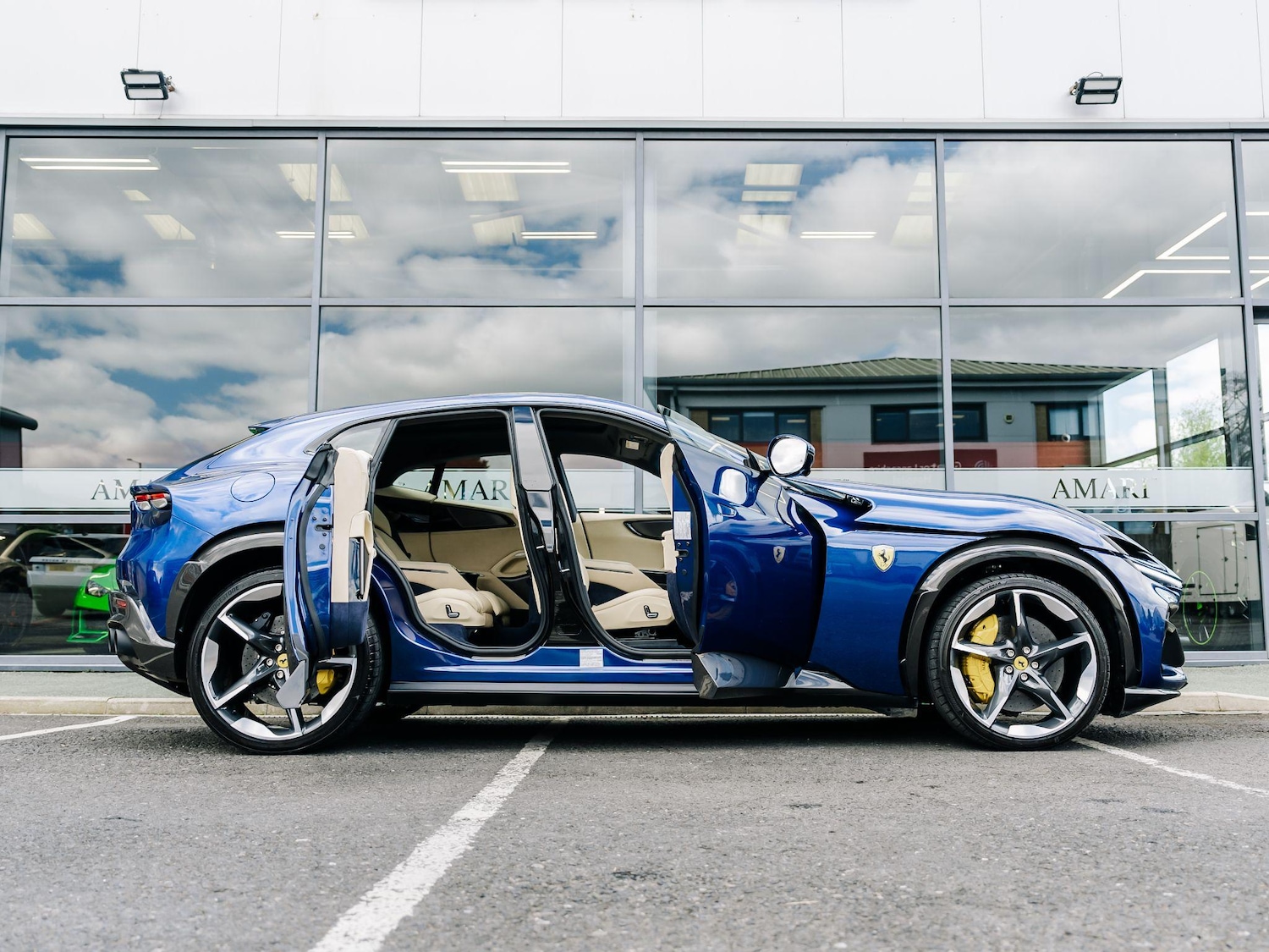 Used Ferrari Purosangue 2024 for sale - 76283186: Photo 3