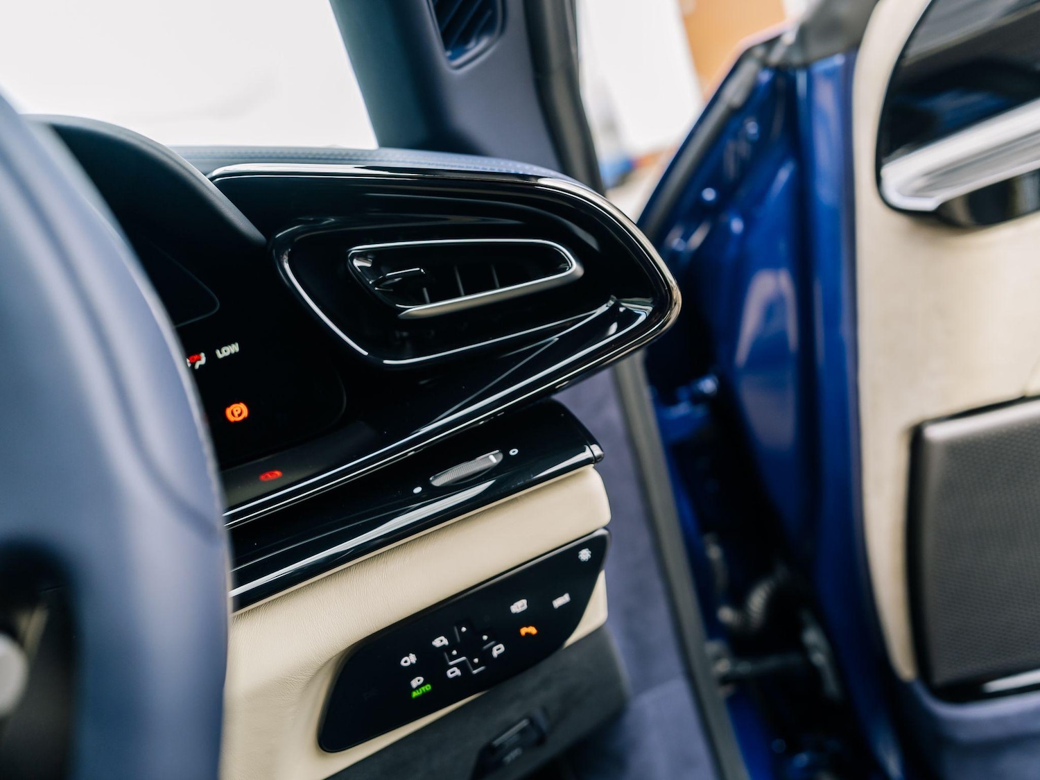 Used Ferrari Purosangue 2024 for sale - 76283186: Photo 39