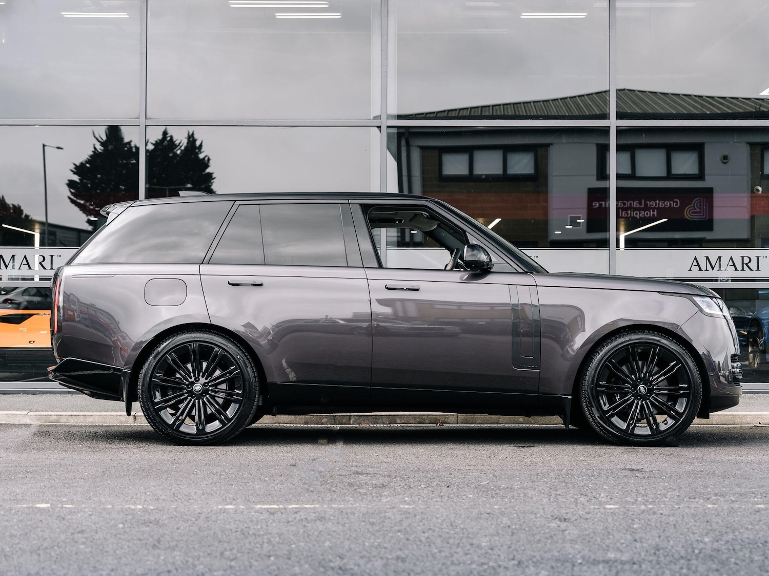 Used Land Rover Range Rover for sale - 76887463: Photo 2