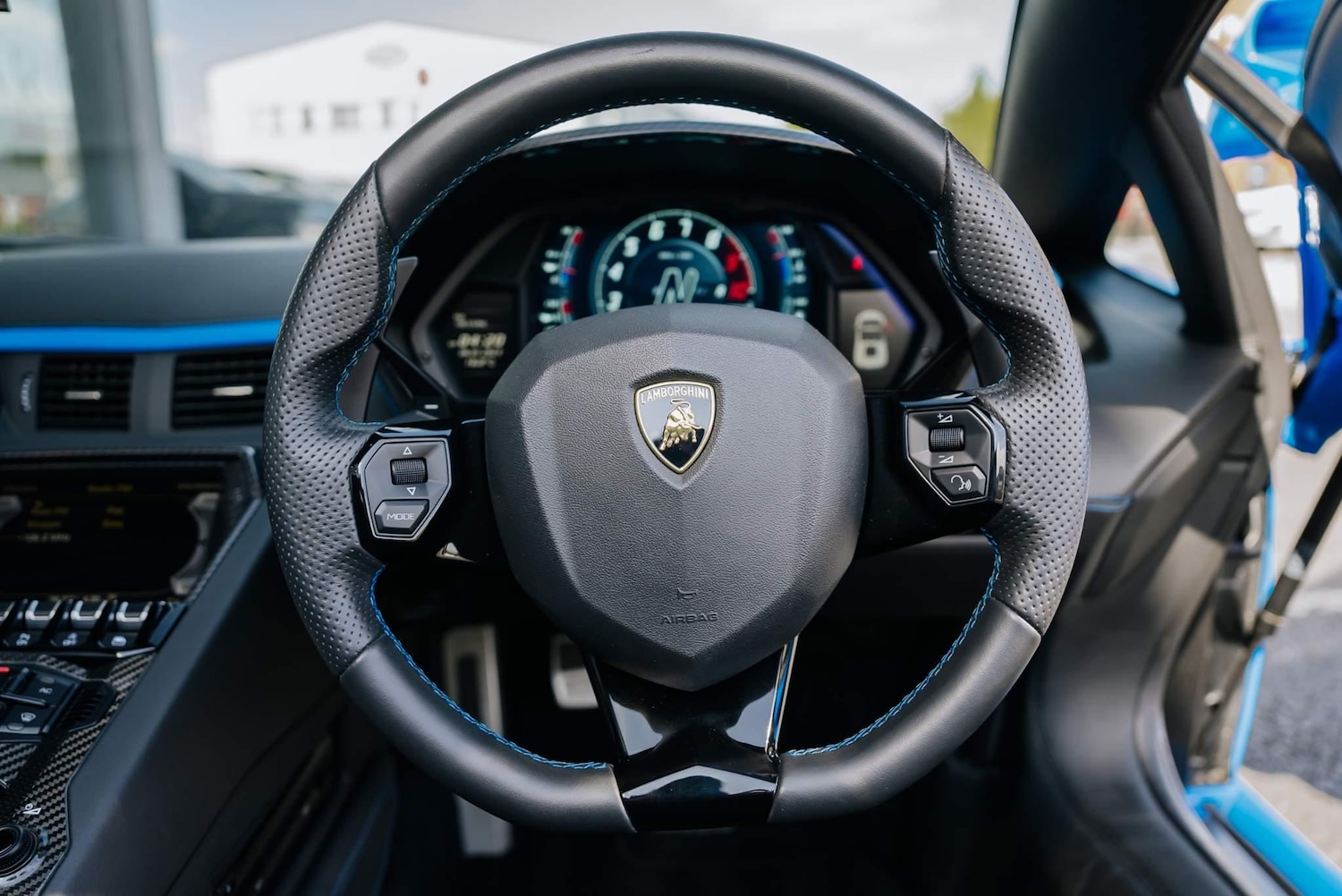 Used Lamborghini Aventador 2018 for sale - 76283190: Photo 40