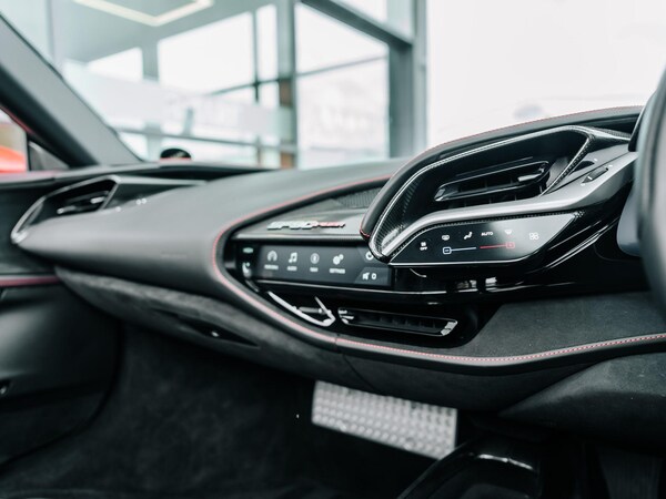Used Ferrari SF90 Stradale for sale - 76282913: Photo 37