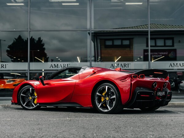 Used Ferrari SF90 Stradale for sale - 76282913: Photo 4