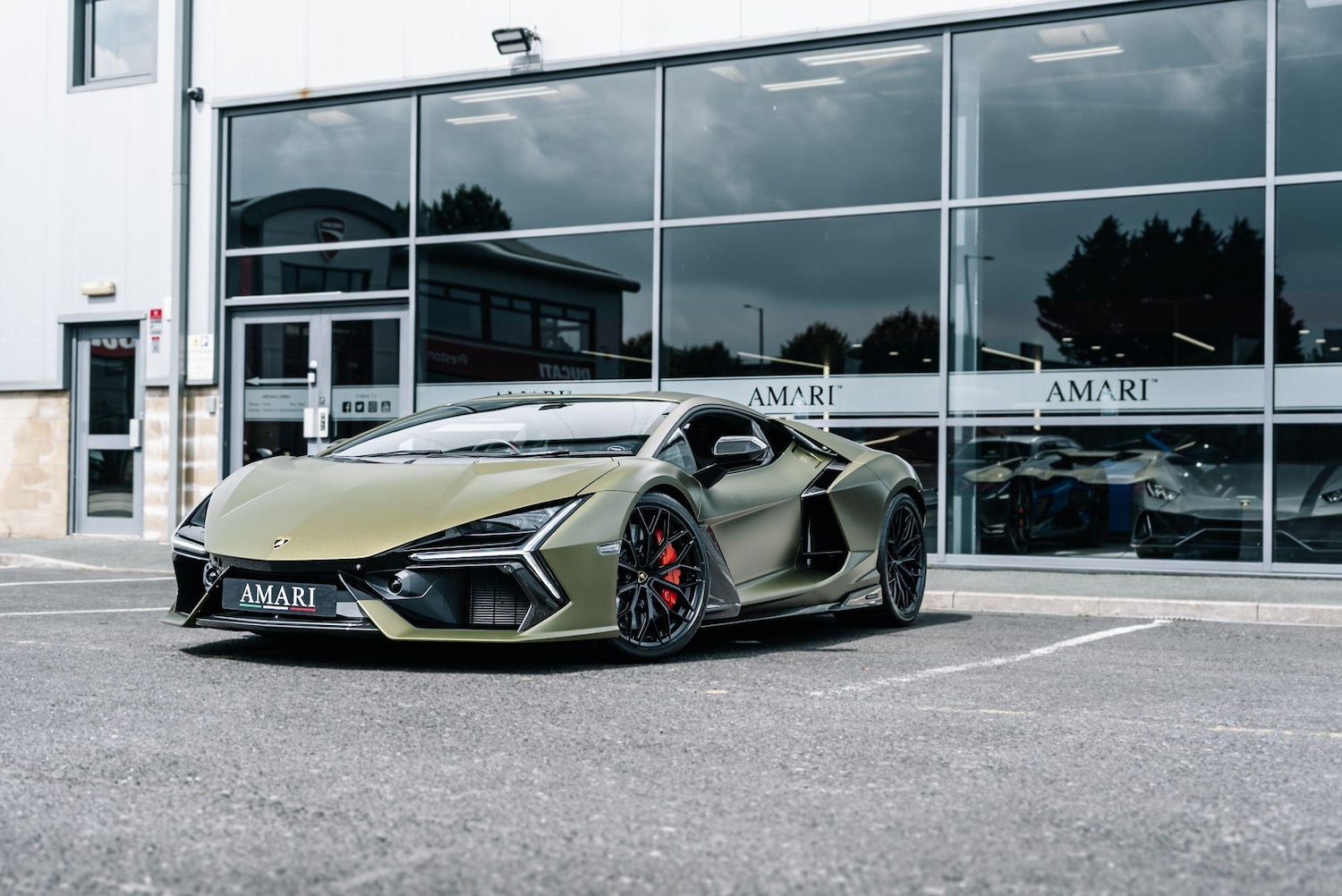 Used Lamborghini Revuelto 2024 for sale - 76283636: Photo 17