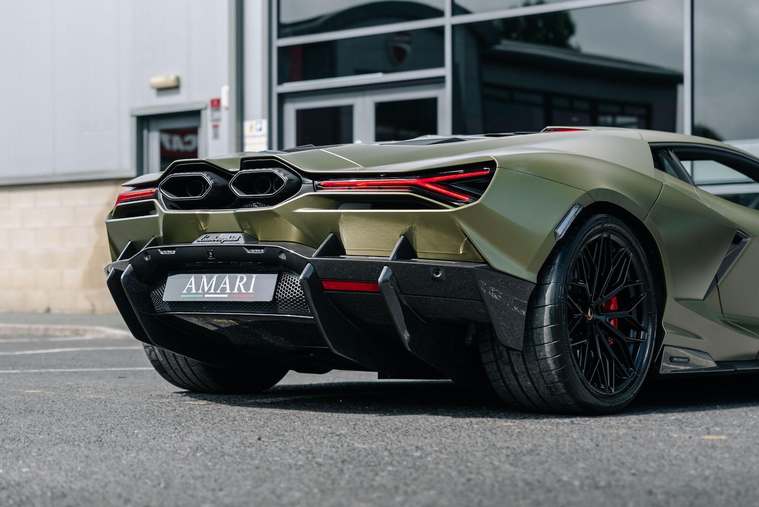 Used Lamborghini Revuelto 2024 for sale - 76283636: Photo 28