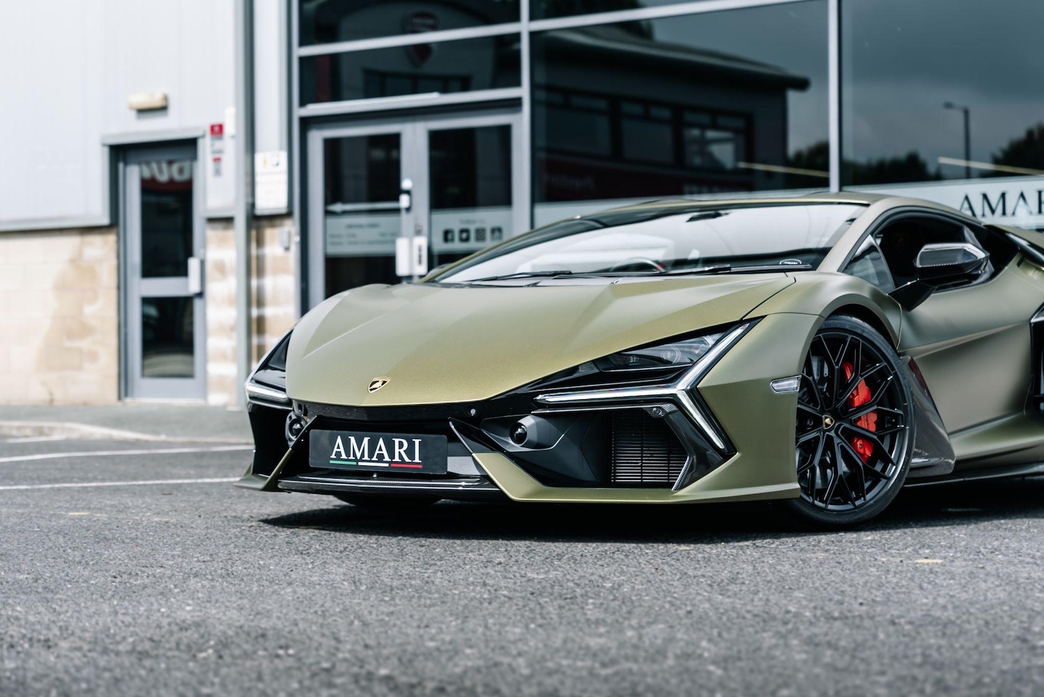 Used Lamborghini Revuelto 2024 for sale - 76283636: Photo 34