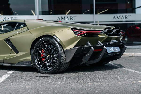 Used Lamborghini Revuelto 2024 for sale - 76283636: Photo 35