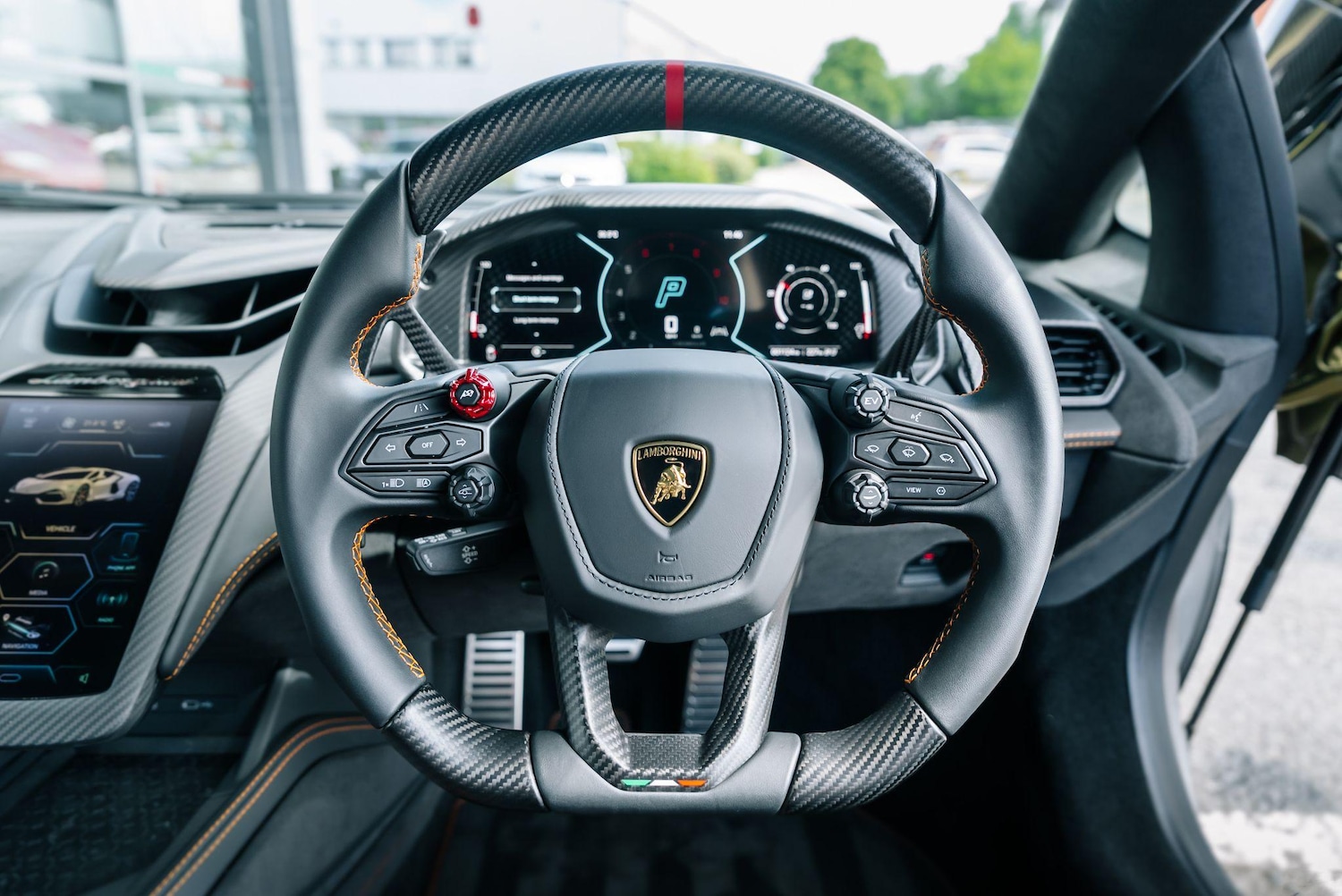 Used Lamborghini Revuelto 2024 for sale - 76283636: Photo 45