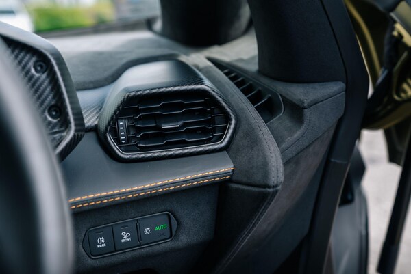 Used Lamborghini Revuelto 2024 for sale - 76283636: Photo 50