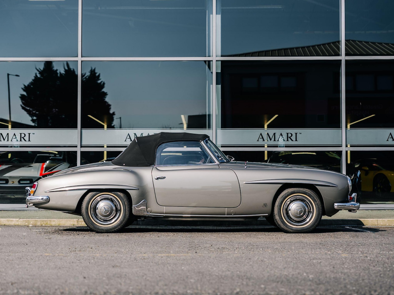 Used Mercedes-Benz 190 SL 2017 for sale - 76283417: Photo 2