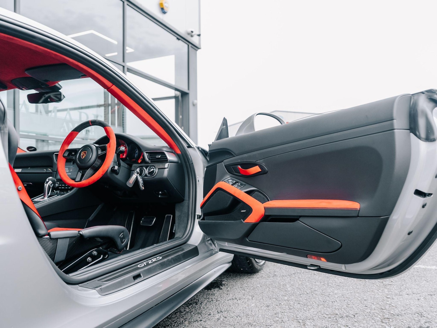 Used Porsche 911 for sale - 76283548: Photo 55