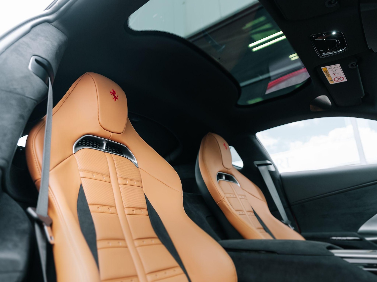 Used Ferrari 12 Cilindri 2025 for sale - 76283738: Photo 50