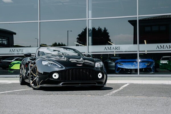 Used Aston Martin Vanquish 2018 for sale - 76283993: Photo 11