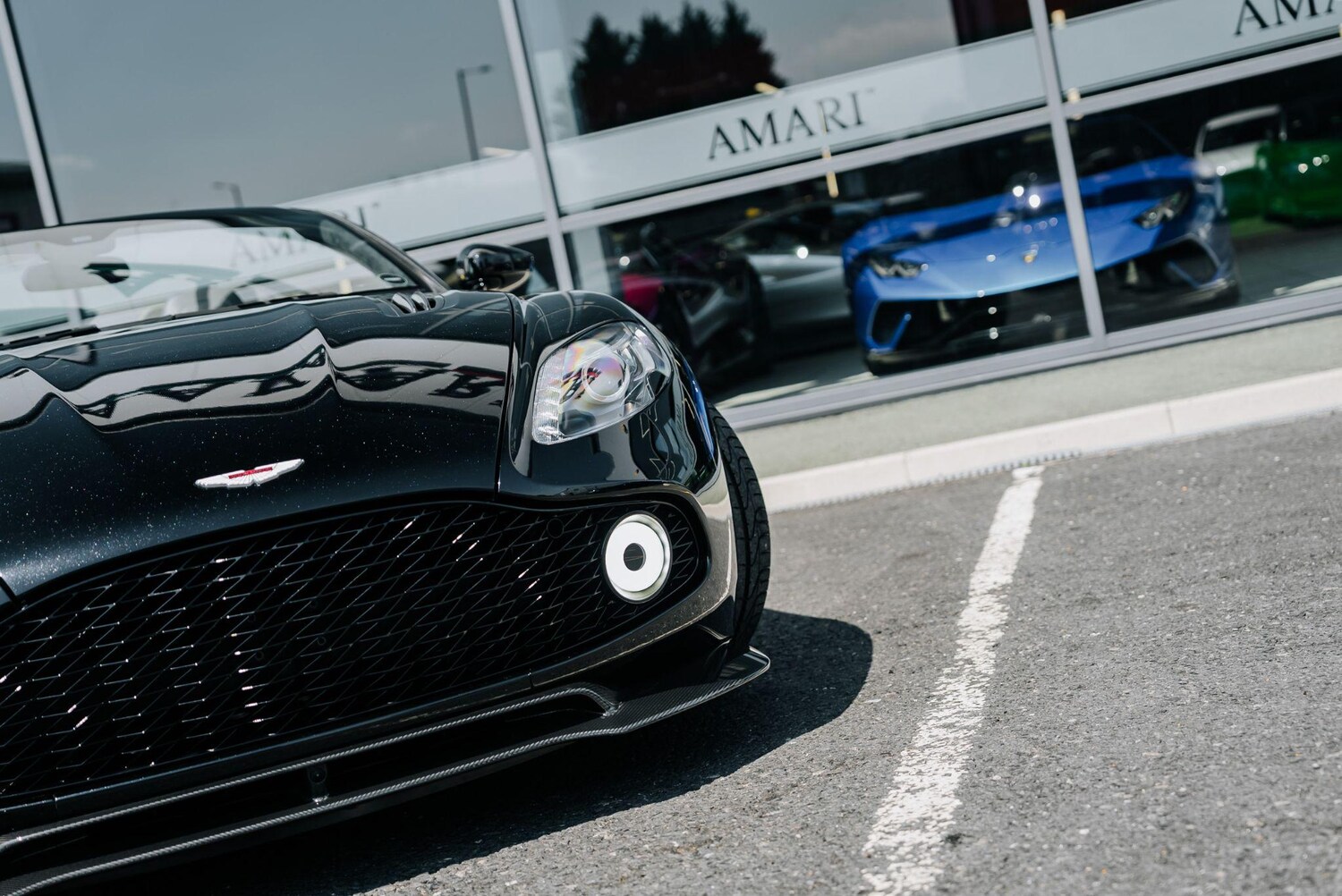 Used Aston Martin Vanquish 2018 for sale - 76283993: Photo 13