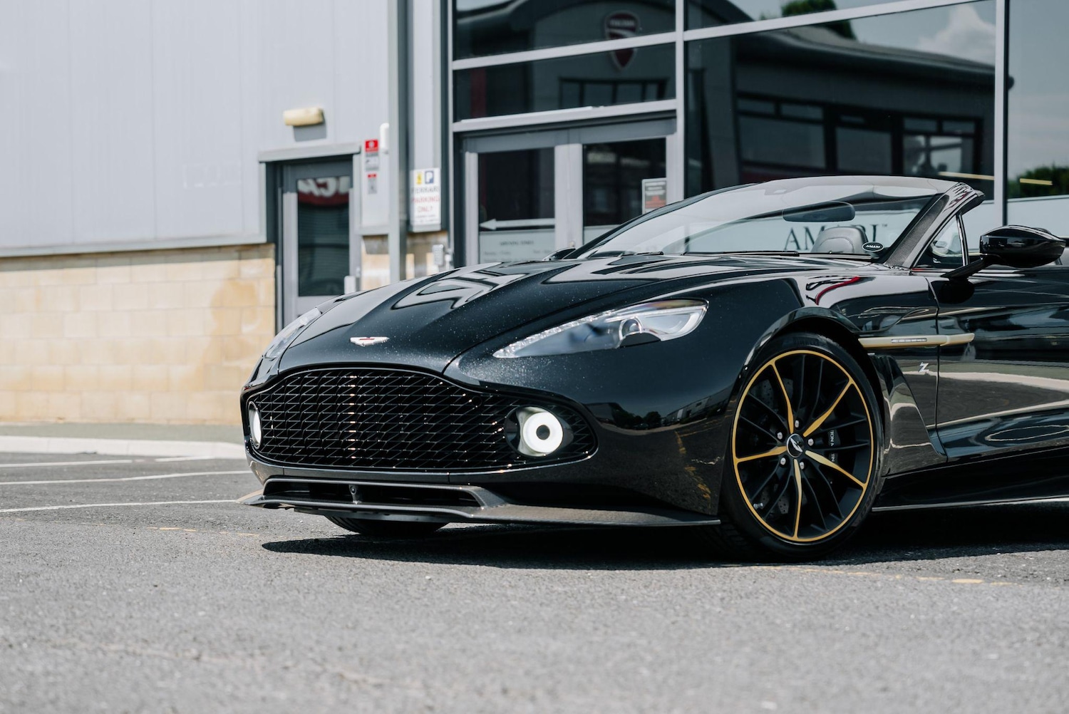 Used Aston Martin Vanquish 2018 for sale - 76283993: Photo 23