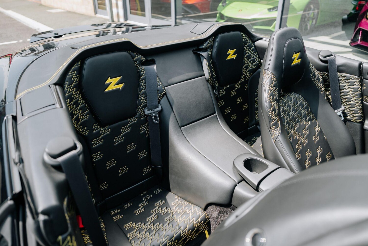 Used Aston Martin Vanquish 2018 for sale - 76283993: Photo 38