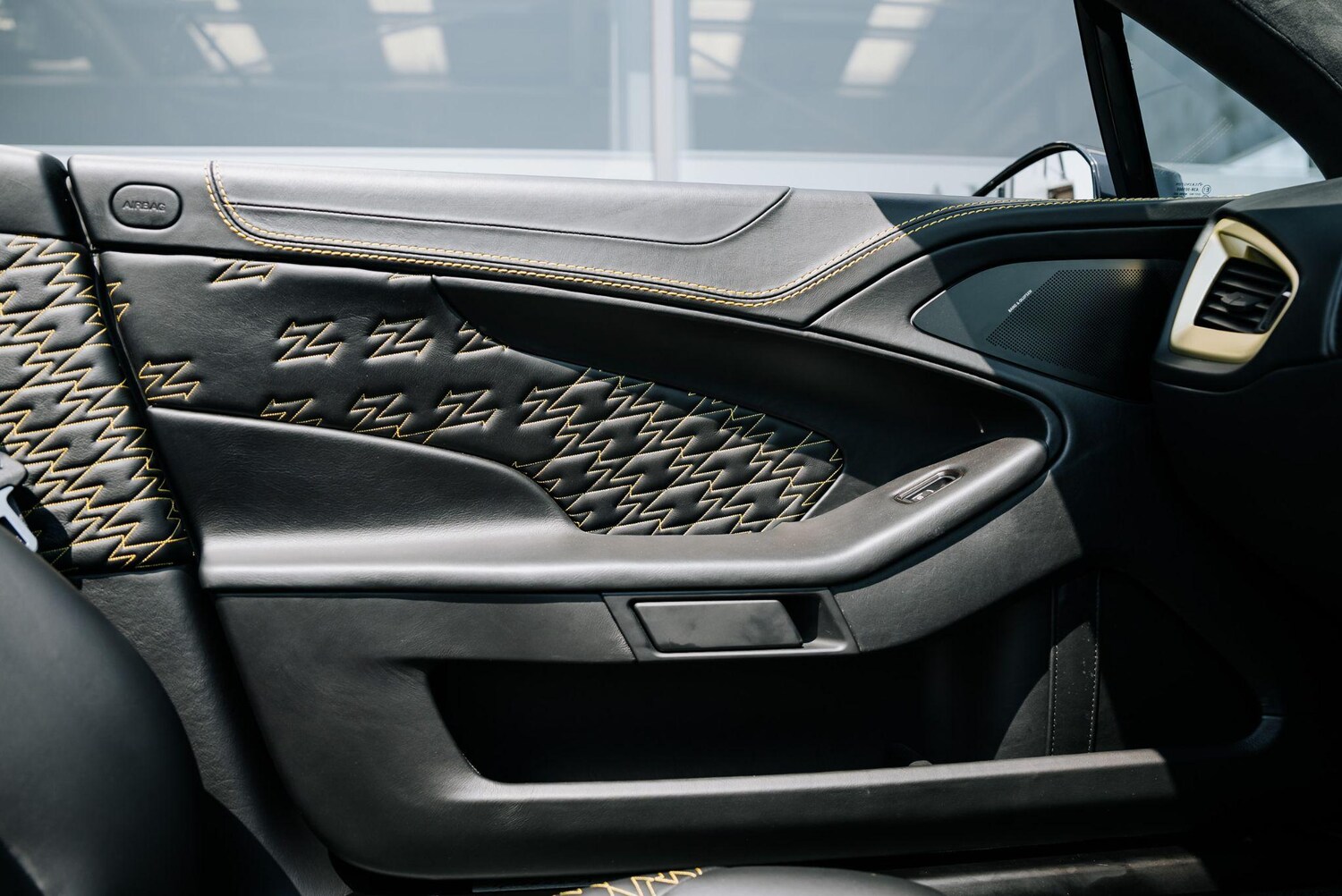 Used Aston Martin Vanquish 2018 for sale - 76283993: Photo 39