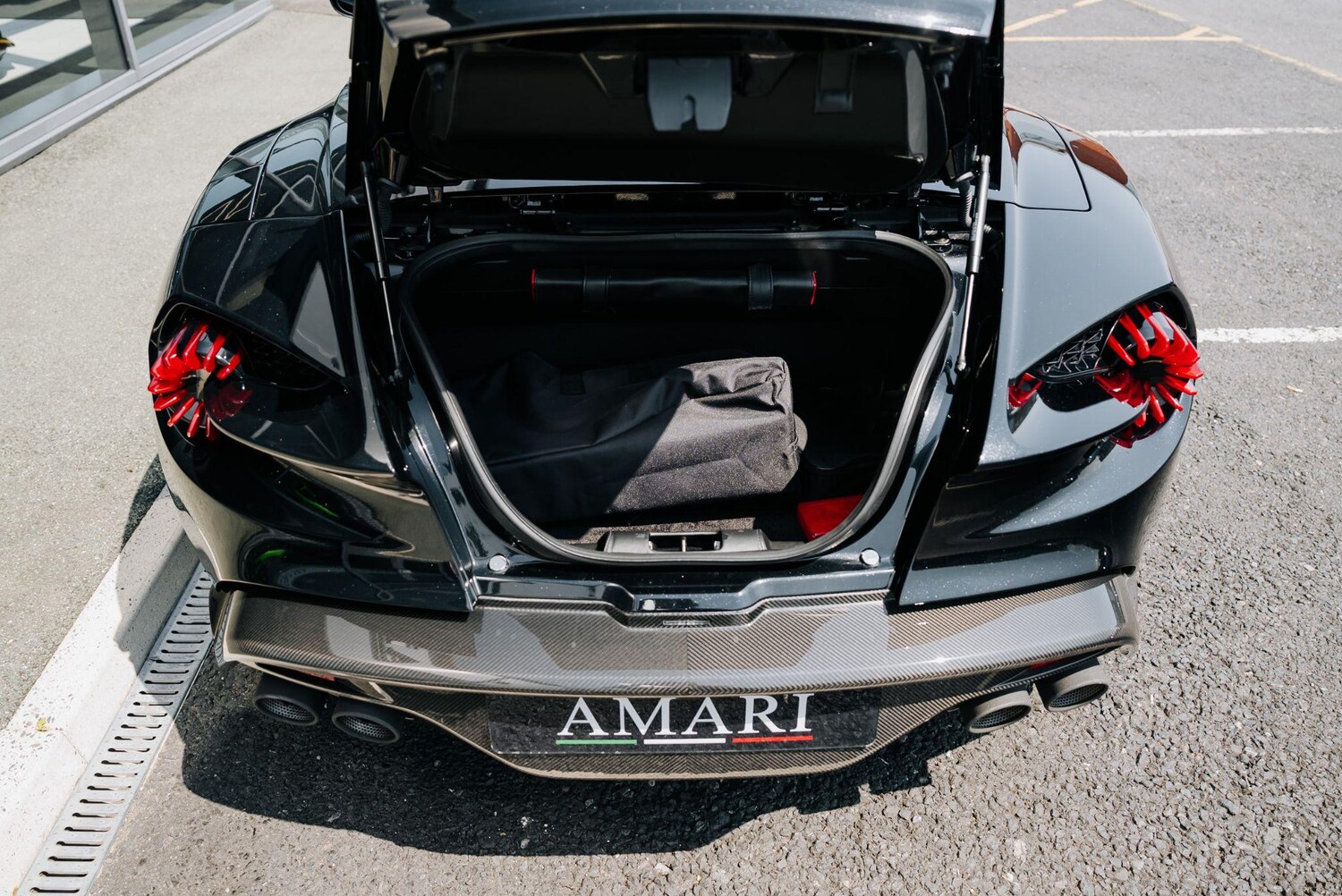 Used Aston Martin Vanquish 2018 for sale - 76283993: Photo 47