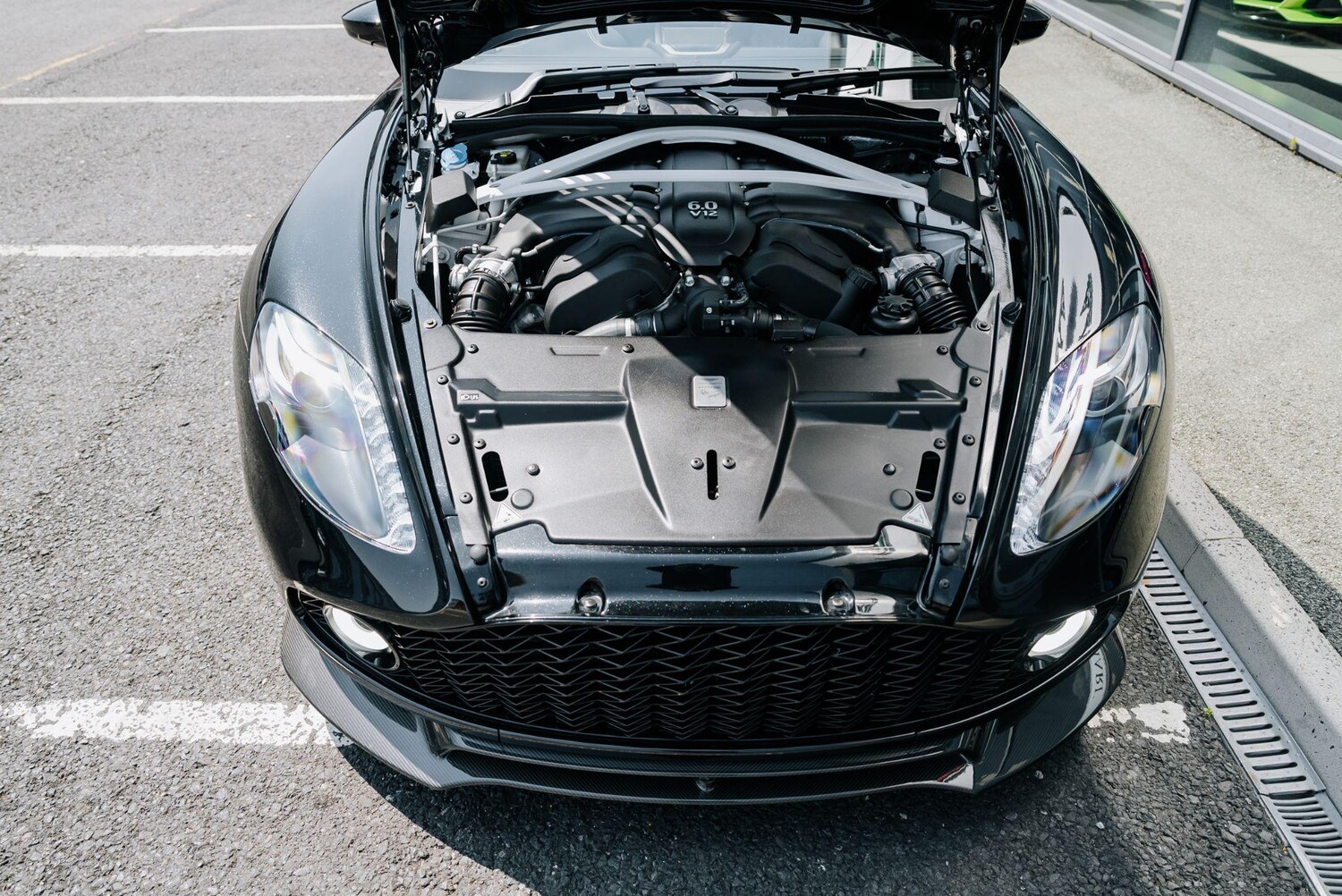 Used Aston Martin Vanquish 2018 for sale - 76283993: Photo 48