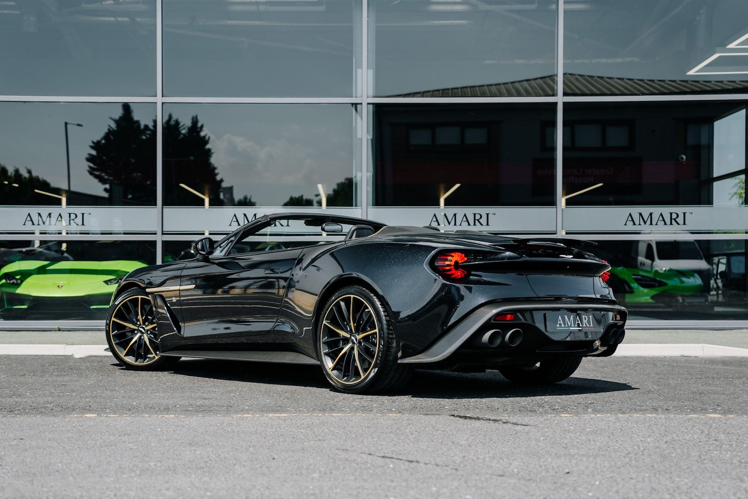 Used Aston Martin Vanquish 2018 for sale - 76283993: Photo 5