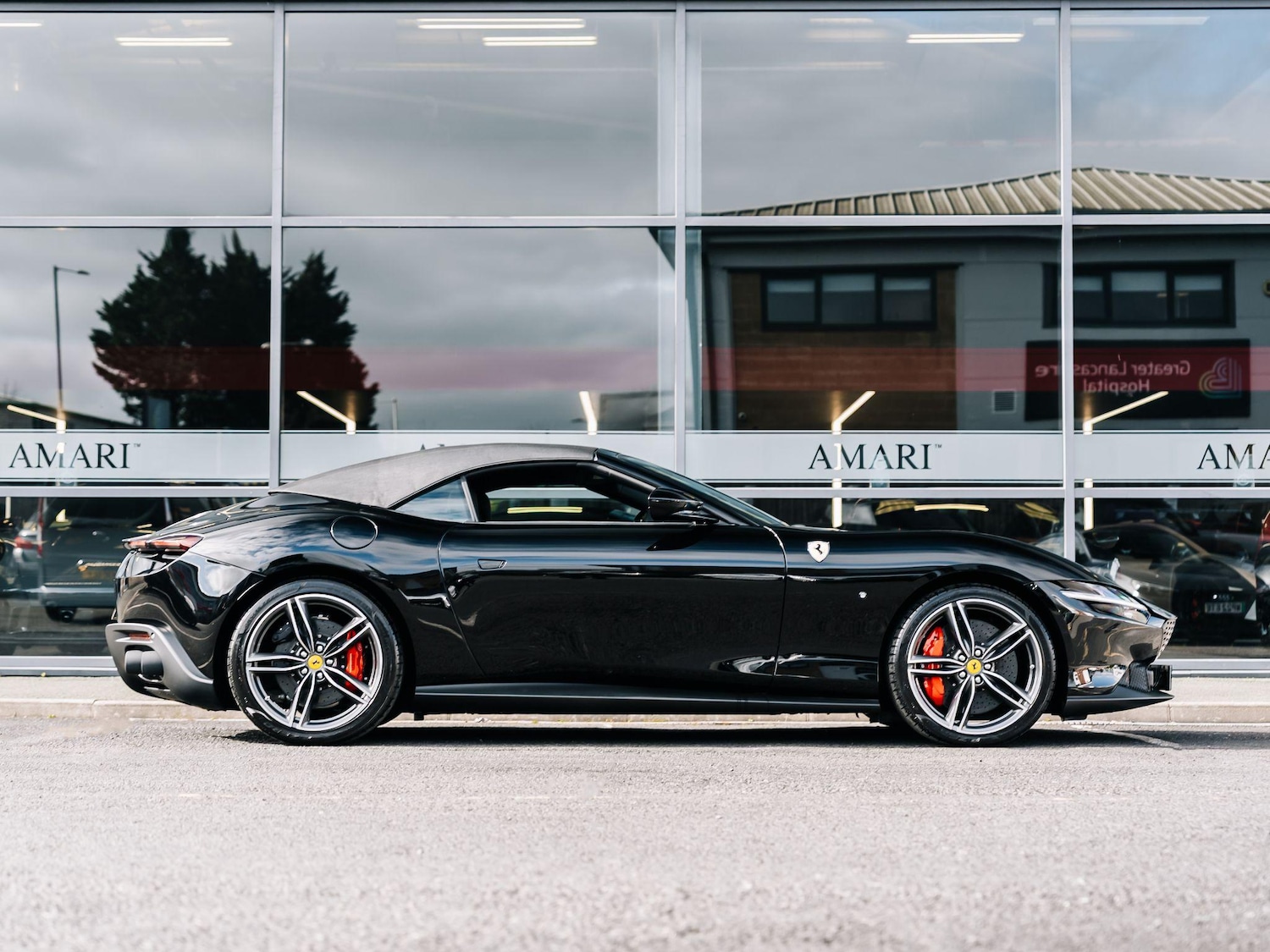 Used Ferrari Roma 2025 for sale - 76283046: Photo 2