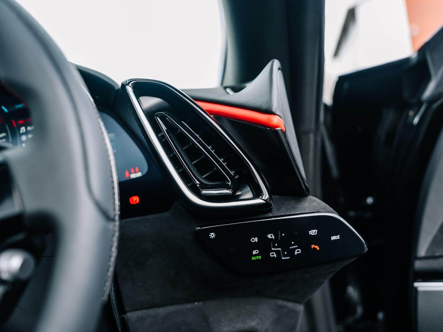 Used Ferrari Roma 2025 for sale - 76283046: Photo 40